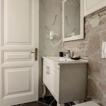 Ali Baris Айвалик