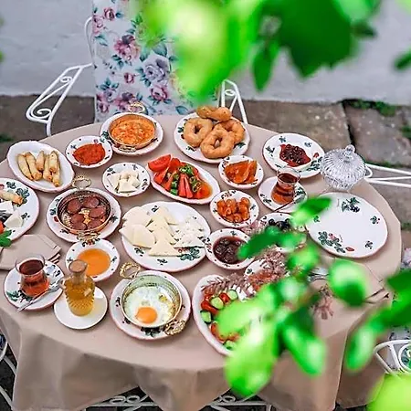 Ali Baris * Ayvalı